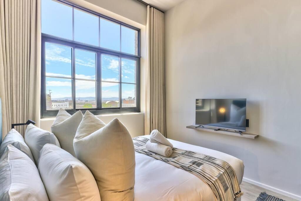 Apartment Trendy, Urban Living At The Harri W/ Views & Wifi *