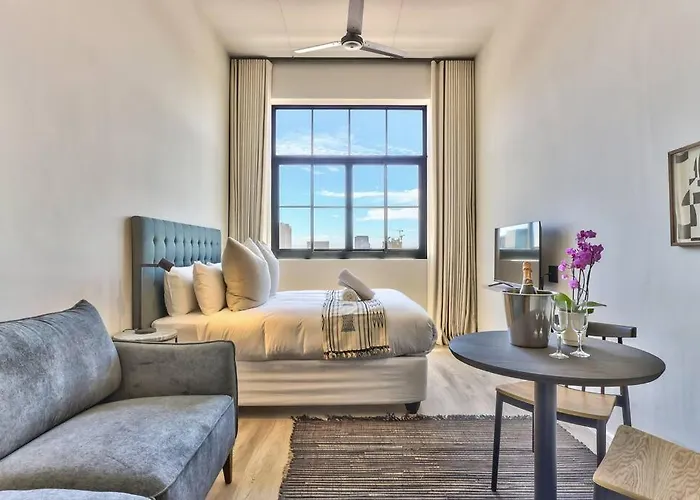 Trendy, Urban Living At The Harri W/ Views & Wifi