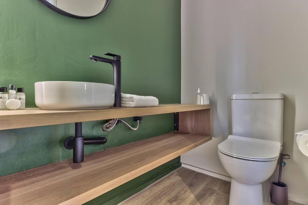 Trendy, Urban Living At The Harri W/ Views & Wifi *
