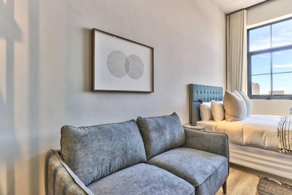 Apartment Trendy, Urban Living At The Harri W/ Views & Wifi *