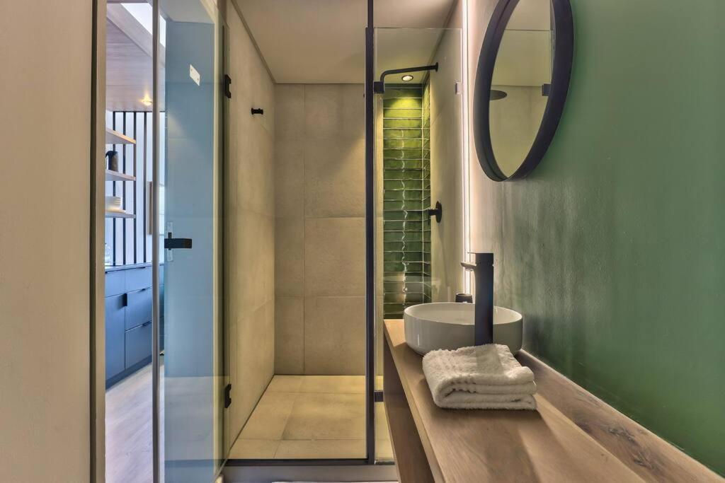 Apartment Trendy, Urban Living At The Harri W/ Views & Wifi *